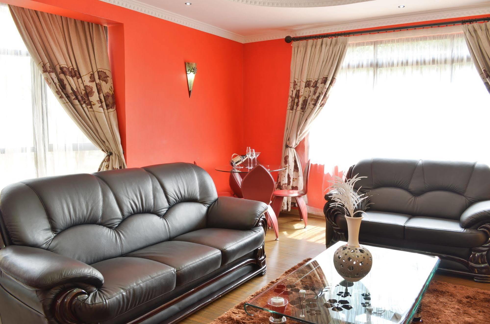 Fahari Palace Serviced Apartments Nairobi Bagian luar foto